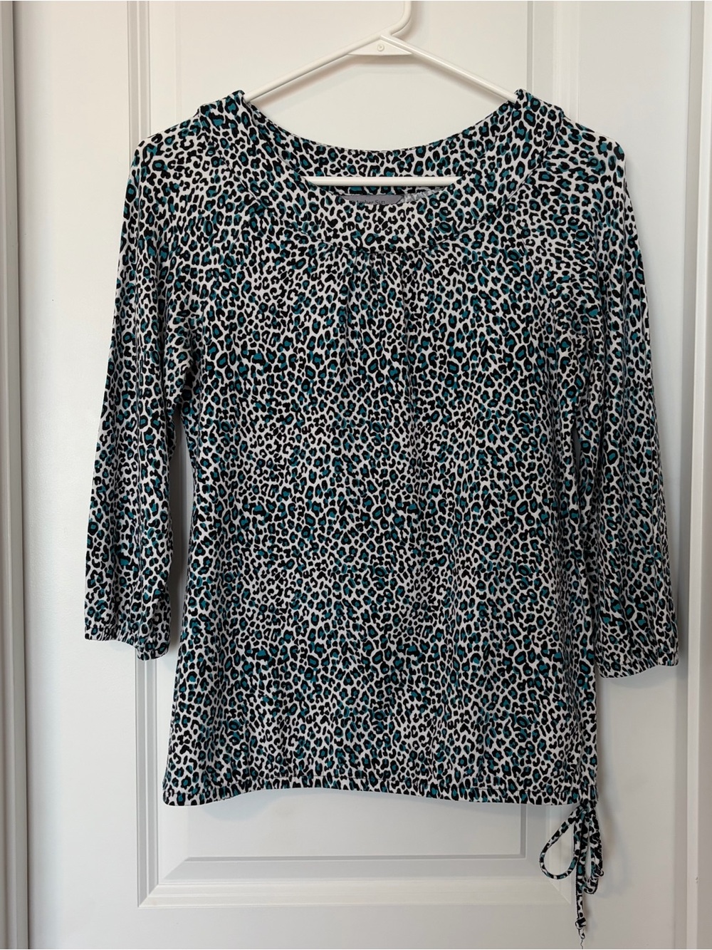 Women’s Teal and Black Leopard-Print Long Sleeve Tee with Side Tie
Size XS